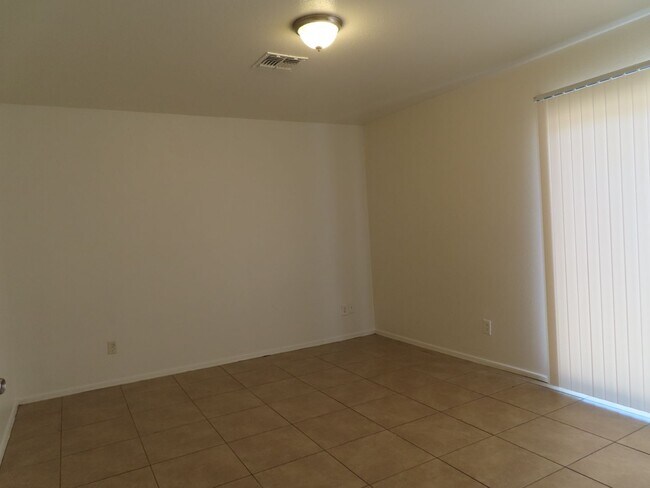 Building Photo - 2 Bedroom 1 Bath in Mesa