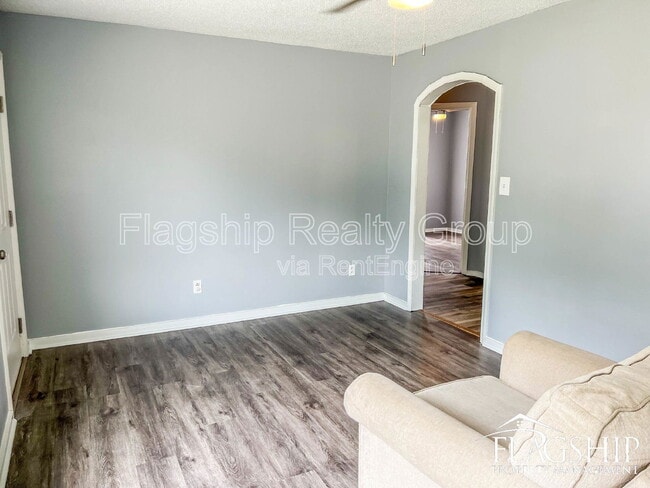 Building Photo - 122 Blaire Ln