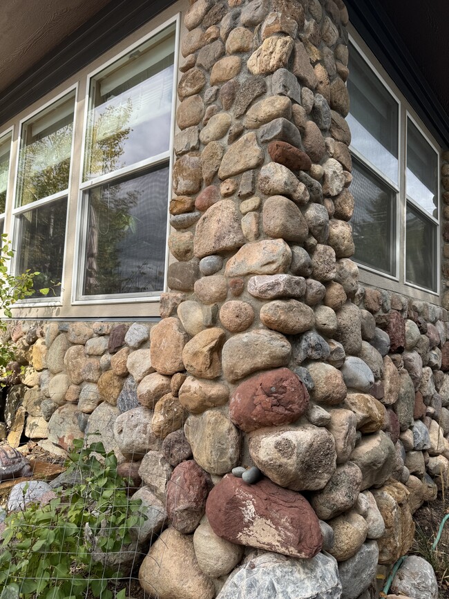 Building Photo - 78 Jameson Dr