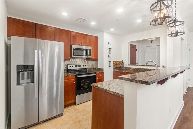Building Photo - 955 Registry Blvd
