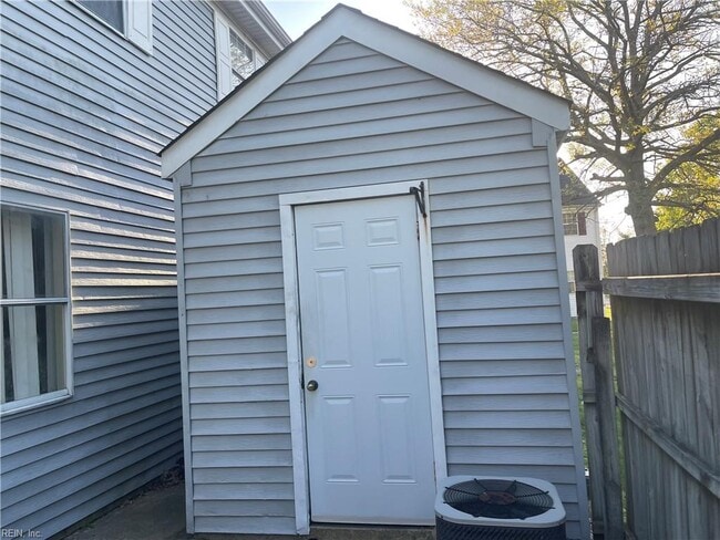 Building Photo - 3601 Wetherington Dr