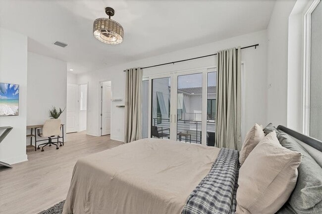 Building Photo - 6028 Red Mangrove Ln