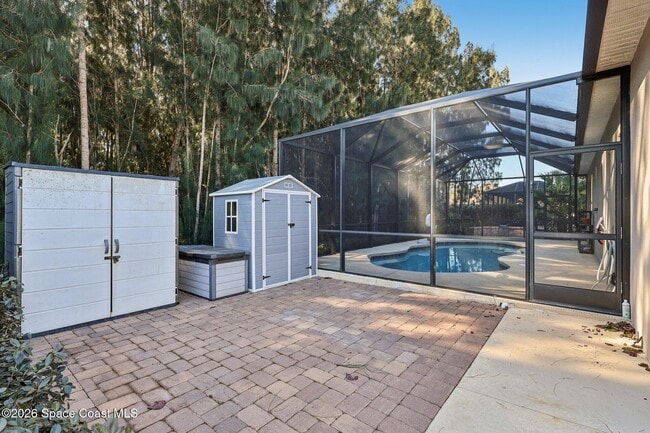 Building Photo - 5290 Hebron Dr