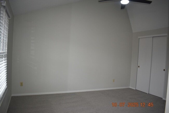 Building Photo - Updated 3 Bed Littleton Townhome