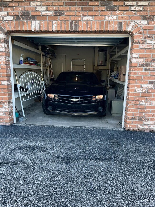 Building Photo - 5000 Ocean Beach Blvd