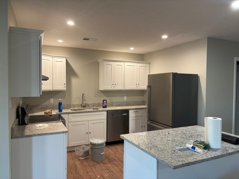 Building Photo - 205 Coakley St