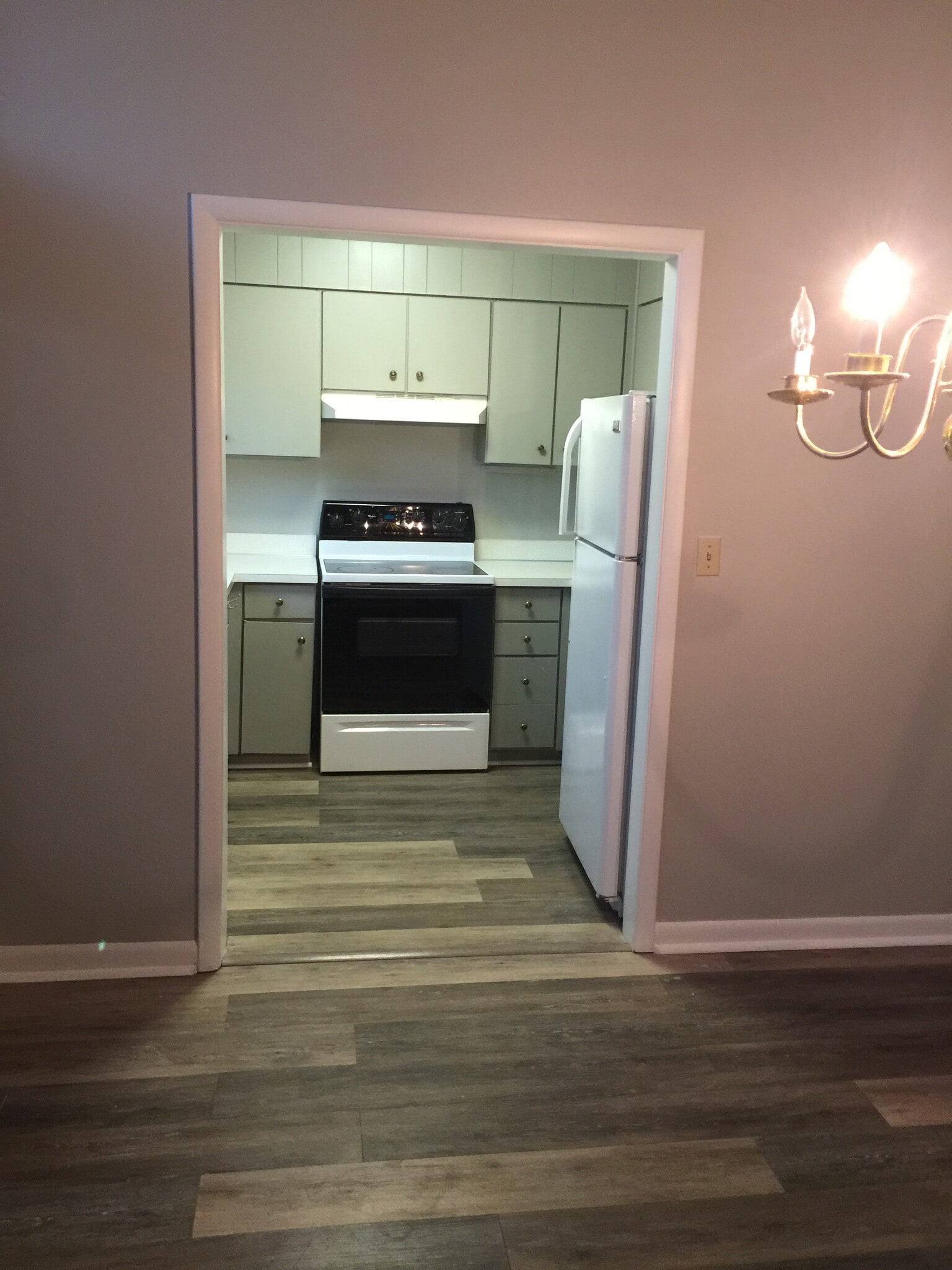 Kitchen - 1900 Richard Jones Rd