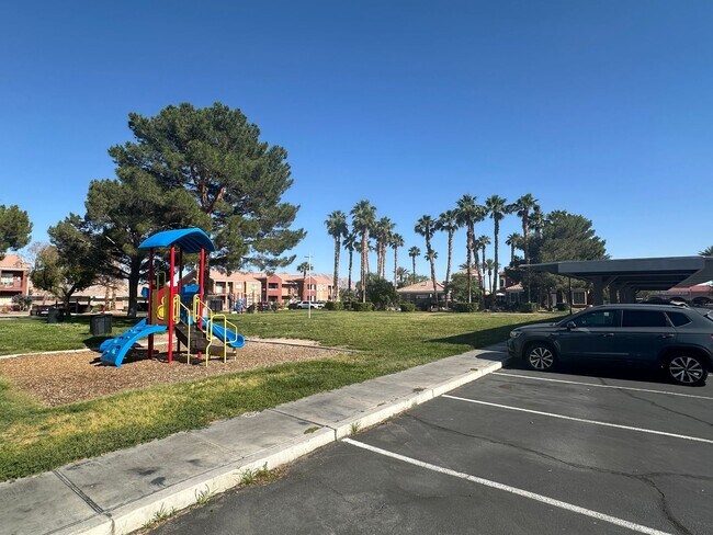 Building Photo - NE Near Nellis! Gated! Community Pool, Spa...