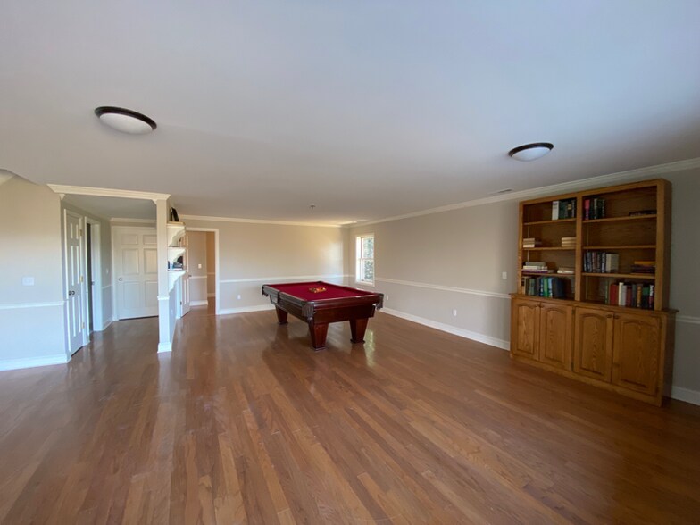 Building Photo - 442 Bradshaw Ln