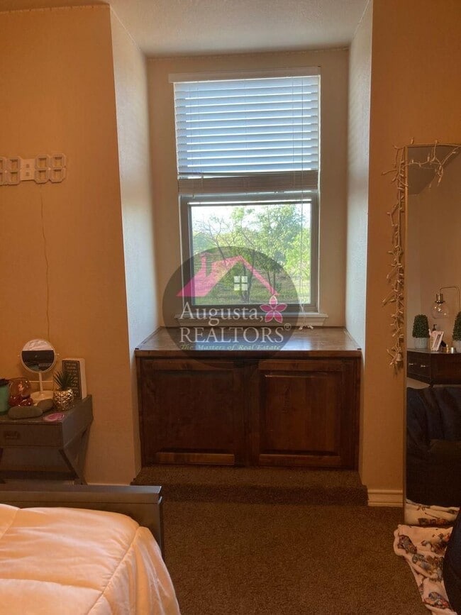 Building Photo - Beautiful Duplex in Tuscola!