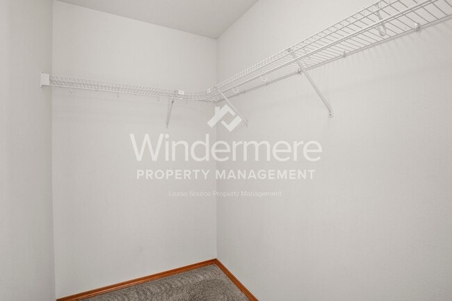 Building Photo - *Coming Soon* 3 Bedroom 2 Bath Home In North Spokane