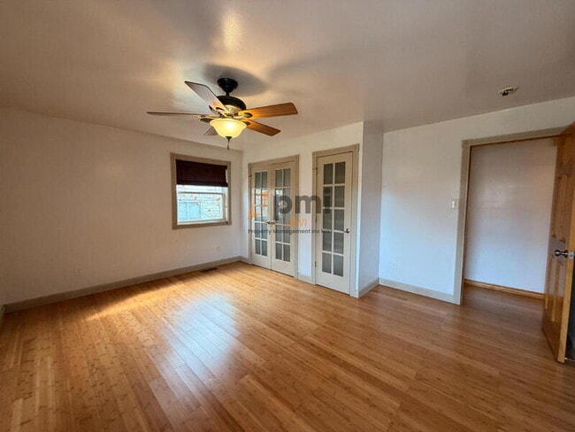 Building Photo - 425A Sherman Dr