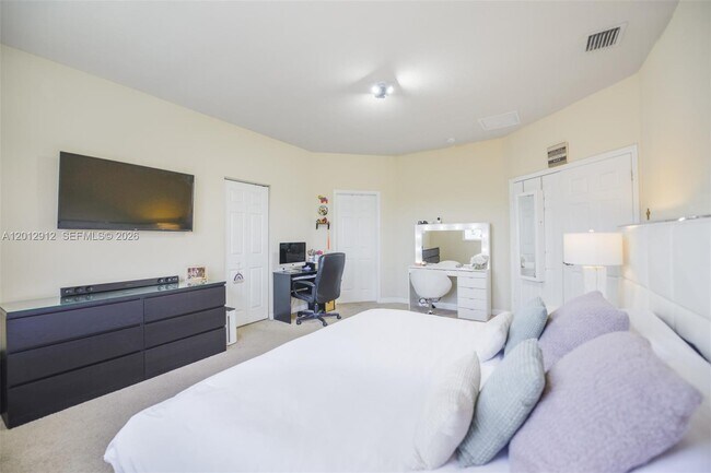 Building Photo - 9101 SW 169th Pl