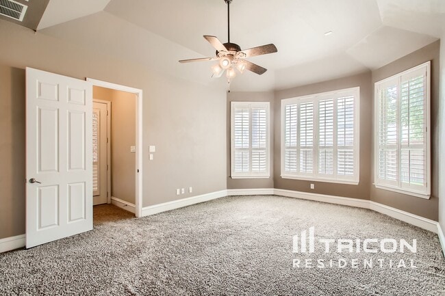 Building Photo - 5715 Danville Ln