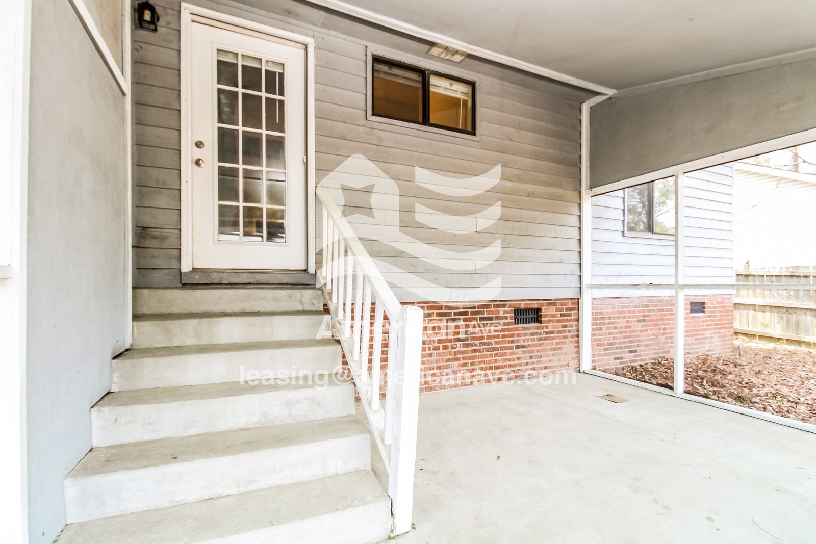 Building Photo - 220 Risdon Way