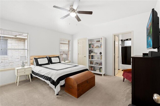 Building Photo - 601 Paso Fino Trail