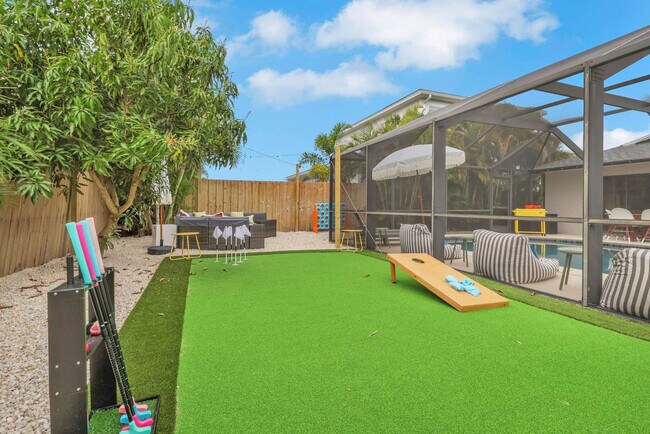 Building Photo - 758 103rd Ave N