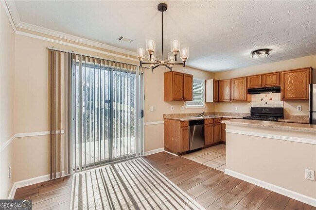 Building Photo - 6543 Alford Way