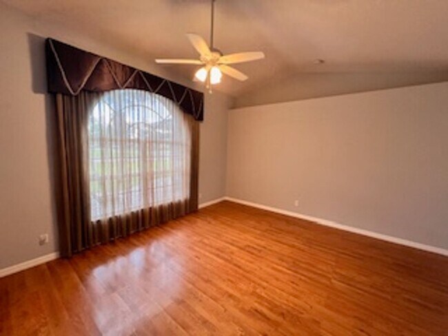 Building Photo - Annual DEEP CREEK Rental - 3/2/2