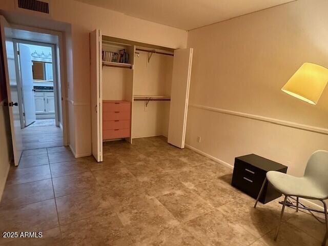 Building Photo - 1246 E Palacio Ln