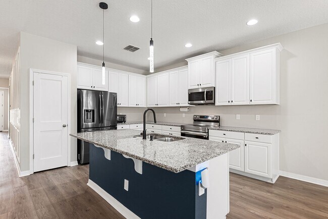 Building Photo - RIVERVIEW HOME FOR RENT!