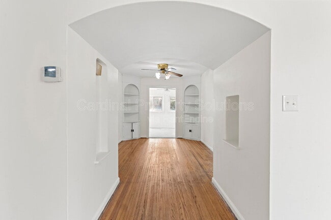 Building Photo - 2602 Elmo Pl