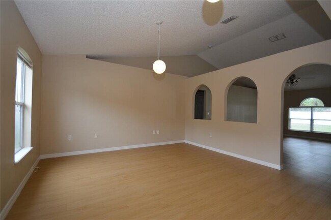 Building Photo - 5 Kathleen Trail