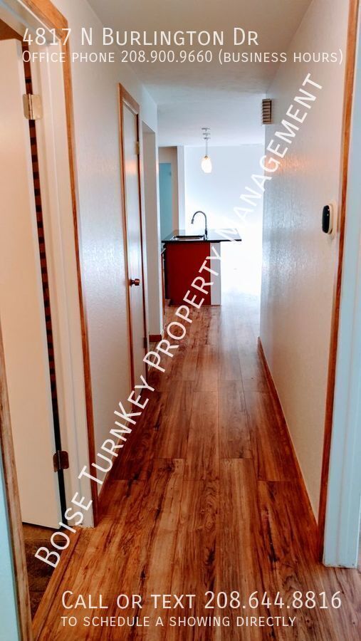 Building Photo - 4817 N Burlington Cir