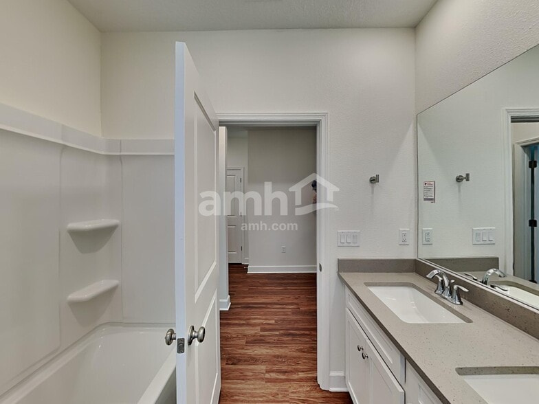 Building Photo - 2901 Alanas Mdw Wy