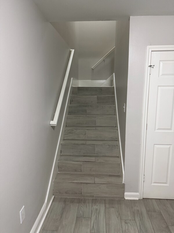 Building Photo - 40468 W Hernandez Ave