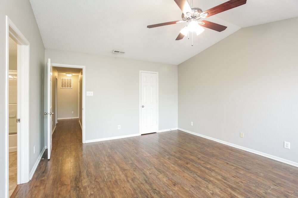 Building Photo - 6906 W Dover Pl