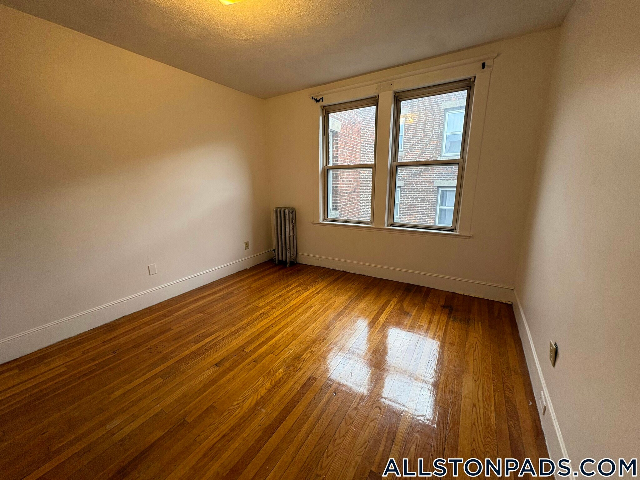 Building Photo - 11 Scottfield Rd