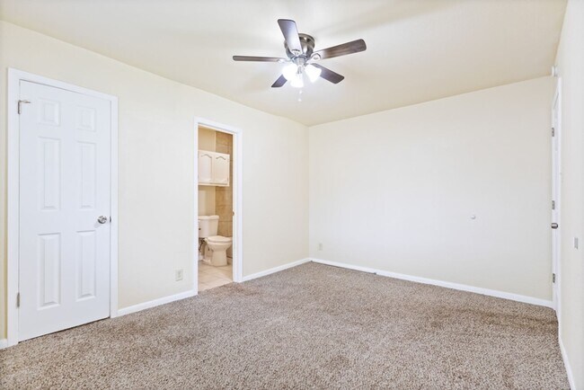 Building Photo - 4907 Dare Ln