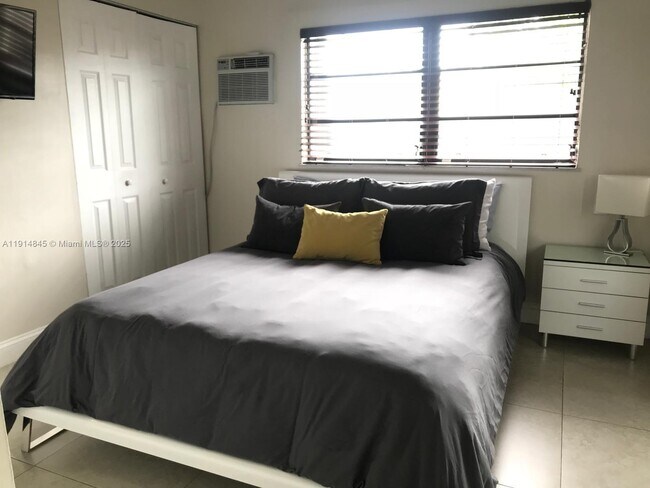 Building Photo - 11331 SW 49th St