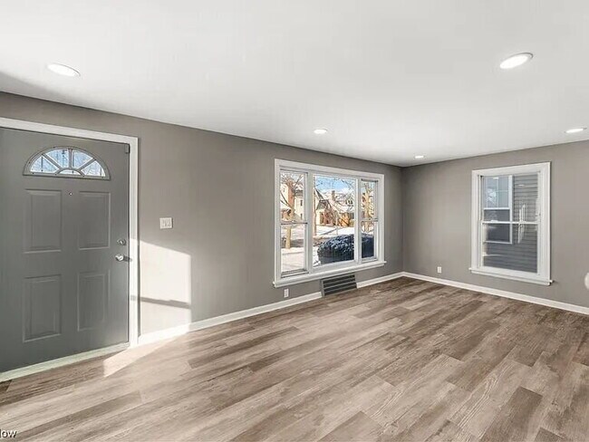 Building Photo - 3617 Ludgate Rd