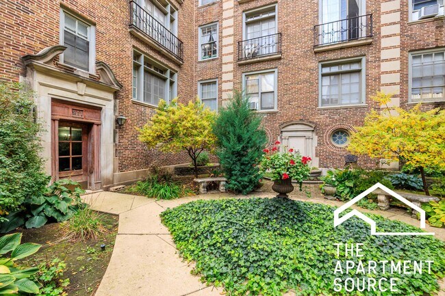 Building Photo - 909 Elmwood Ave
