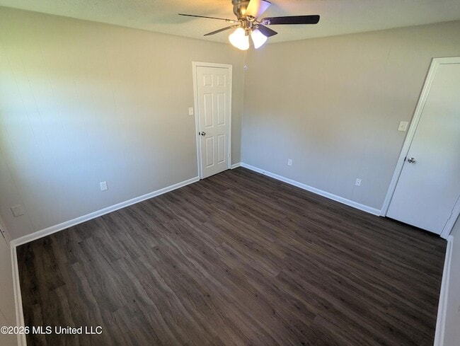 Building Photo - 7354 Northbrook Dr