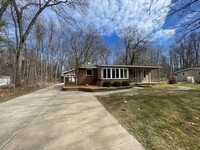 Building Photo - Nice Ranch located in Grandville School Di...