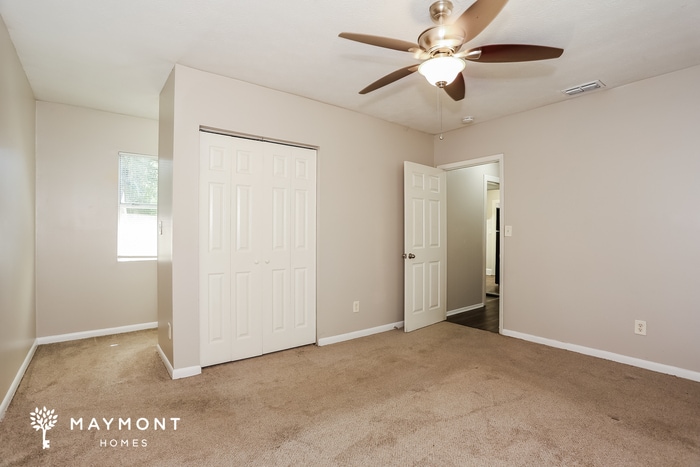 Building Photo - 6517 Sunset Dr