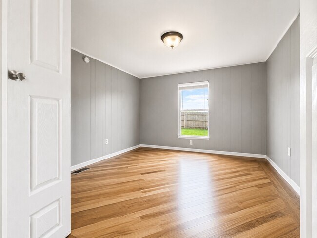Building Photo - 1508 Darden Dr