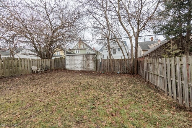 Building Photo - 1446 Hopkins Ave