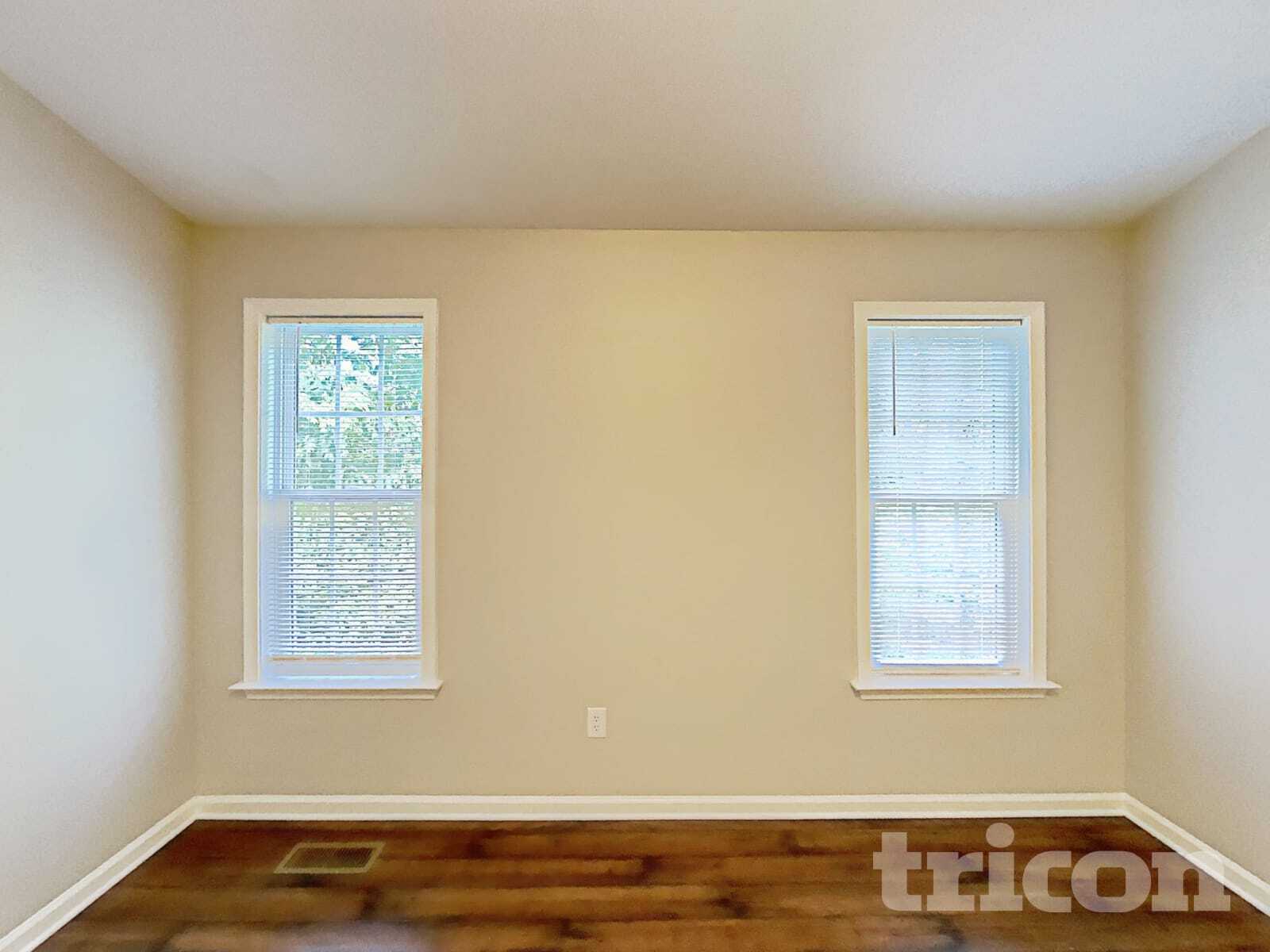 Building Photo - 3012 Brittany Dr