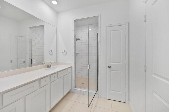Building Photo - 4027 Balboa Dr