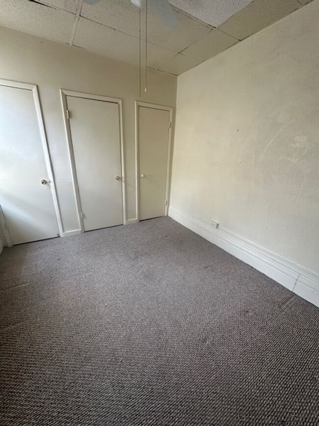 Building Photo - Spacious 3BR Townhouse Near Lawrenceville,...