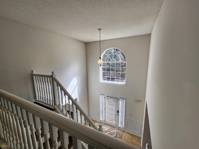 Building Photo - 7130 Cavender Dr SW