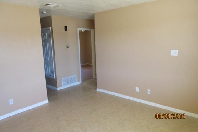 Building Photo - 1012 Georgetown Rd