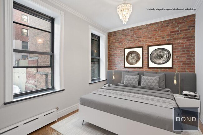 Building Photo - 340 E 18th St