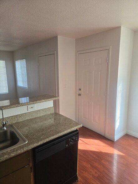 Building Photo - 4659 Krissylouise Way