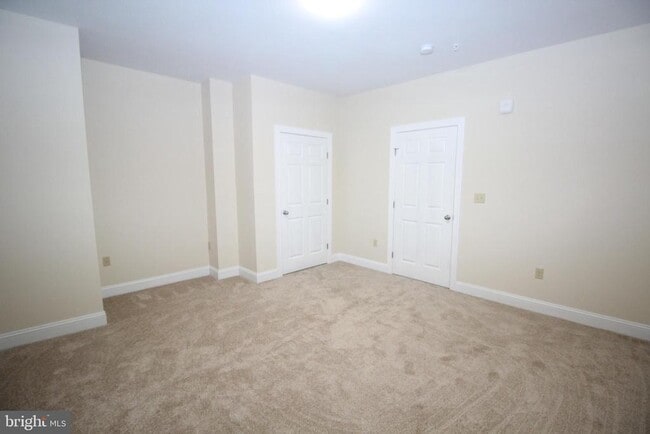 Building Photo - 1665 Kenton Rd