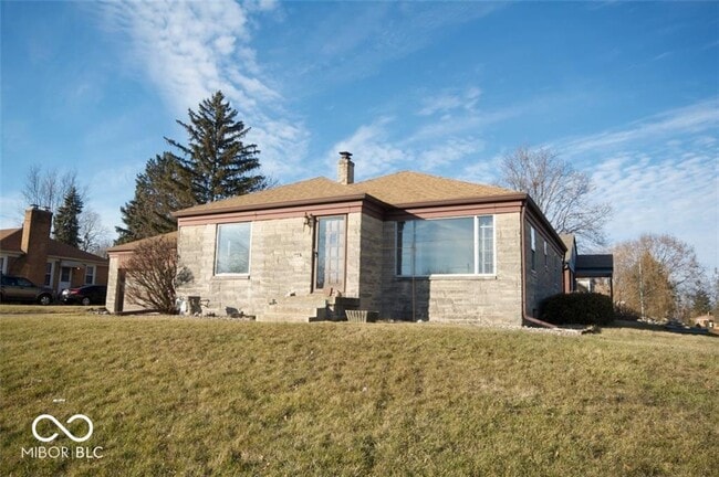 Building Photo - 5430 E 11th St